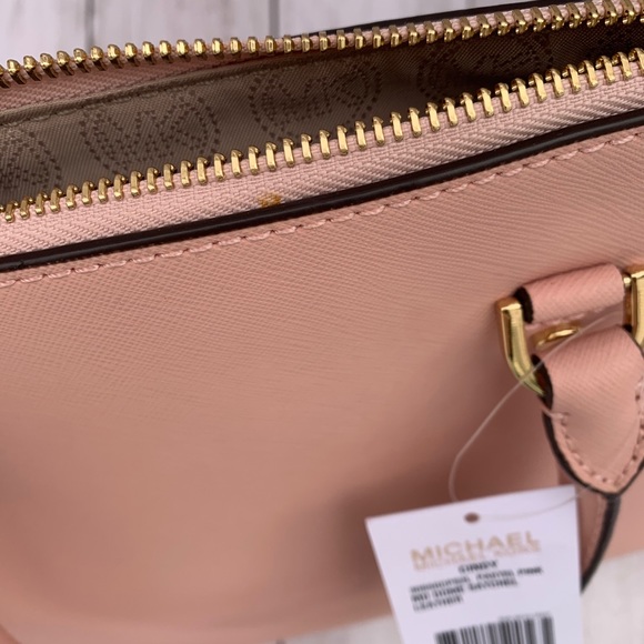 NWT MICHAEL KORS CINDY SATCHEL - Picture 6 of 8